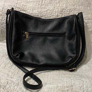 Elegant Black Leather Shoulder Bag